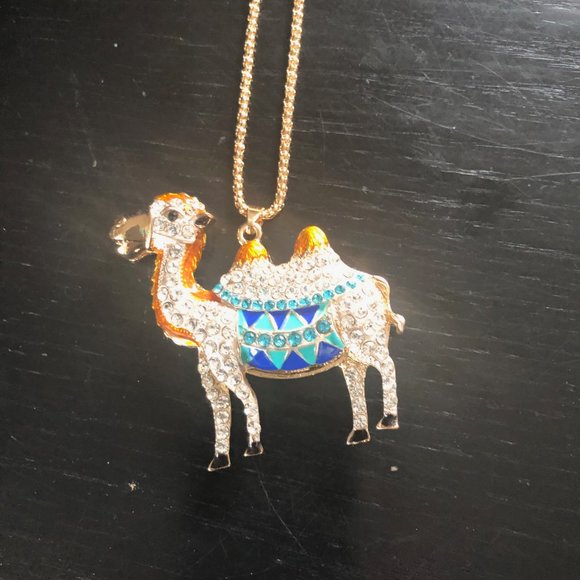 Bejewelled Camel pendant Betsey Johnson - Picture 2 of 5
